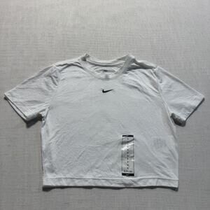 Nike‎ Essentials Slim Crop T-Shirt Women's Sz S White Brand New